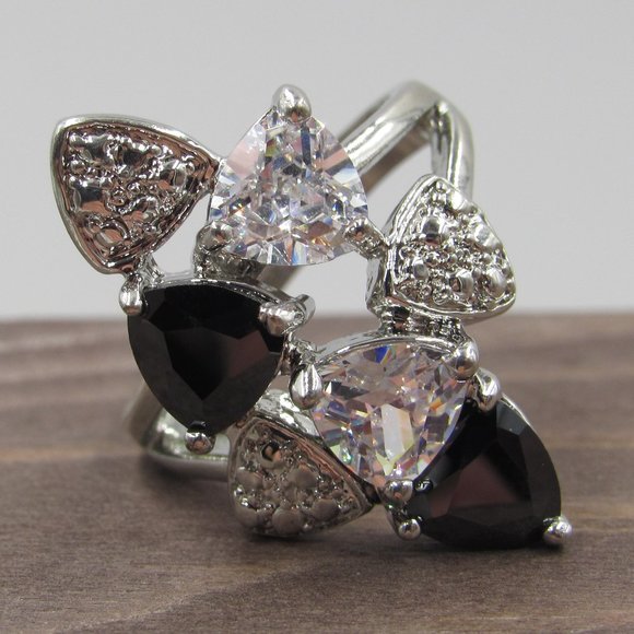 Jewelry - Size 9 Silver Tone Large CZ Diamond Band Ring